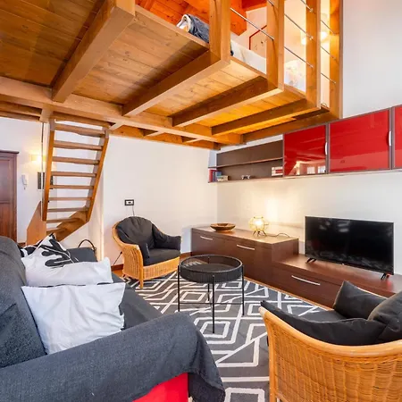 Roncati Loft Apartment *