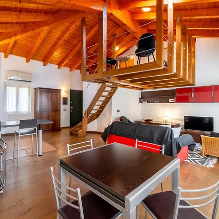 Roncati Loft Apartamento Bellagio