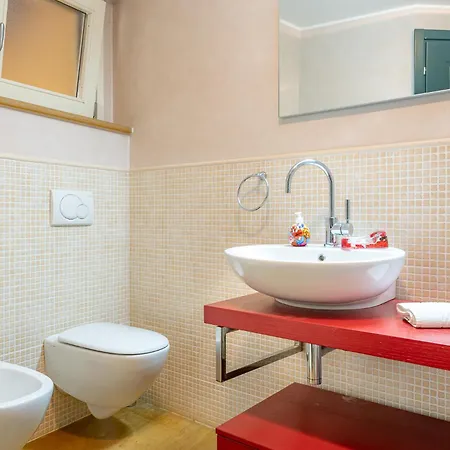 Roncati Loft Apartment Bellagio